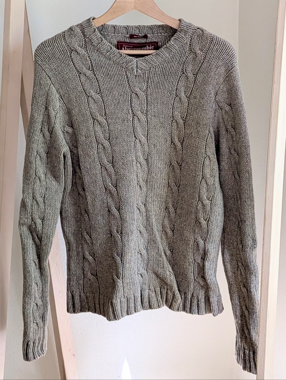 Vintage Abercrombie & Fitch Wool Blend Cable-Knit V-neck Sweater In Olive Gray